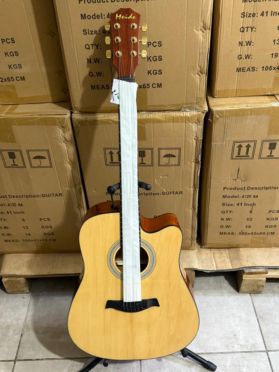 WhatsApp Image 2026-03-08 at 15.13.50 (3) guitare accoustique 1500 dh